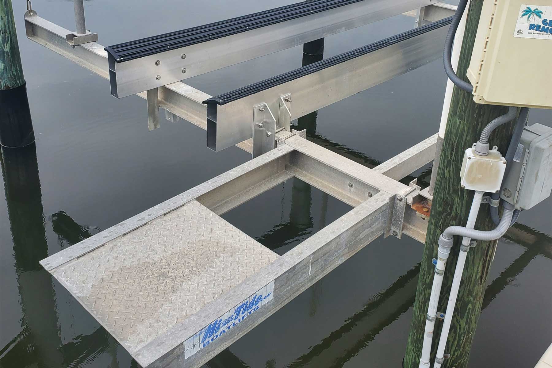 Boat Lift Port Charlotte Fl 1